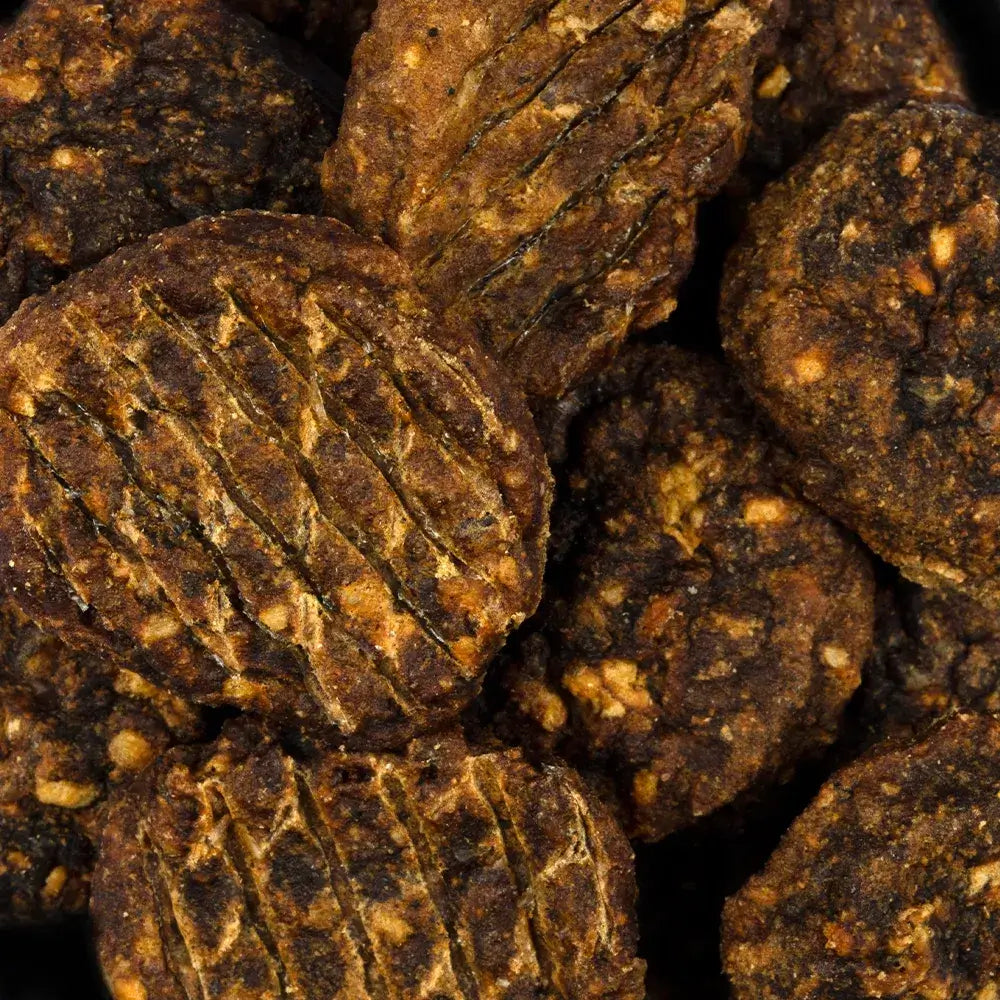 Brit Dog Snack Meaty Jerky Chicken & Insect Coins - Nahaufnahme